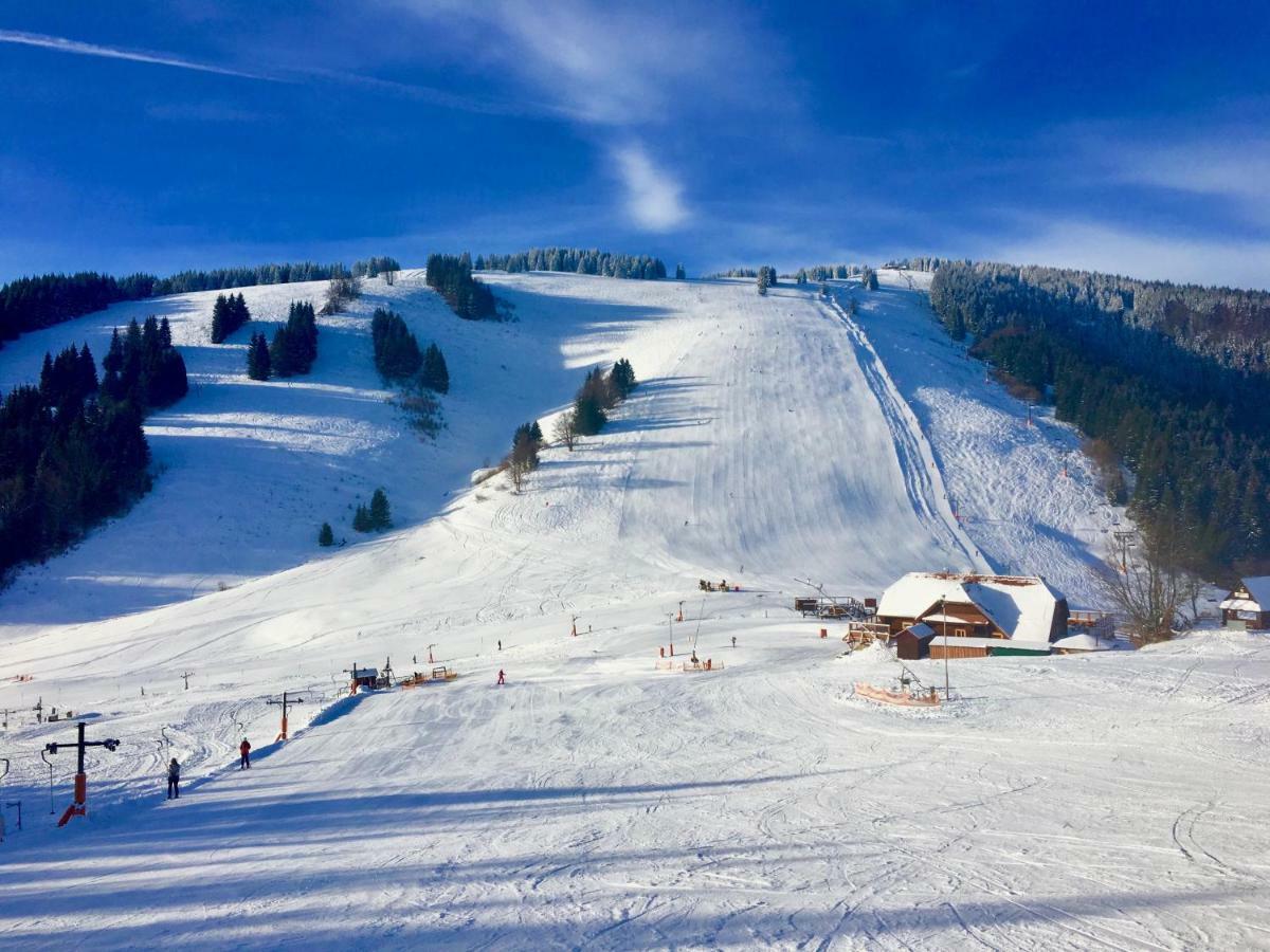 Penzion Saty Liptovske Sliace Exterior photo
